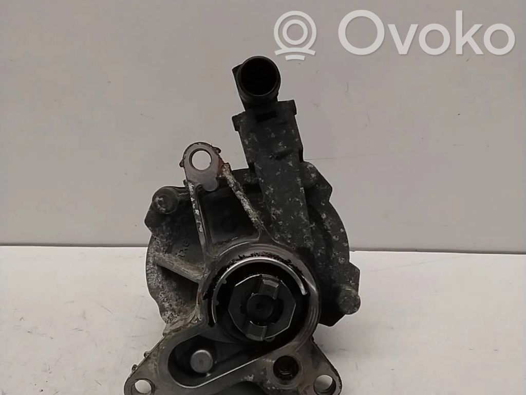 Renault Trafic III (X82) Vacuum pump 
