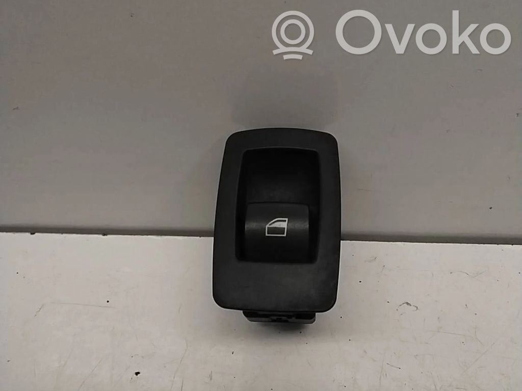 Electric window control switch   15979800,15939900
