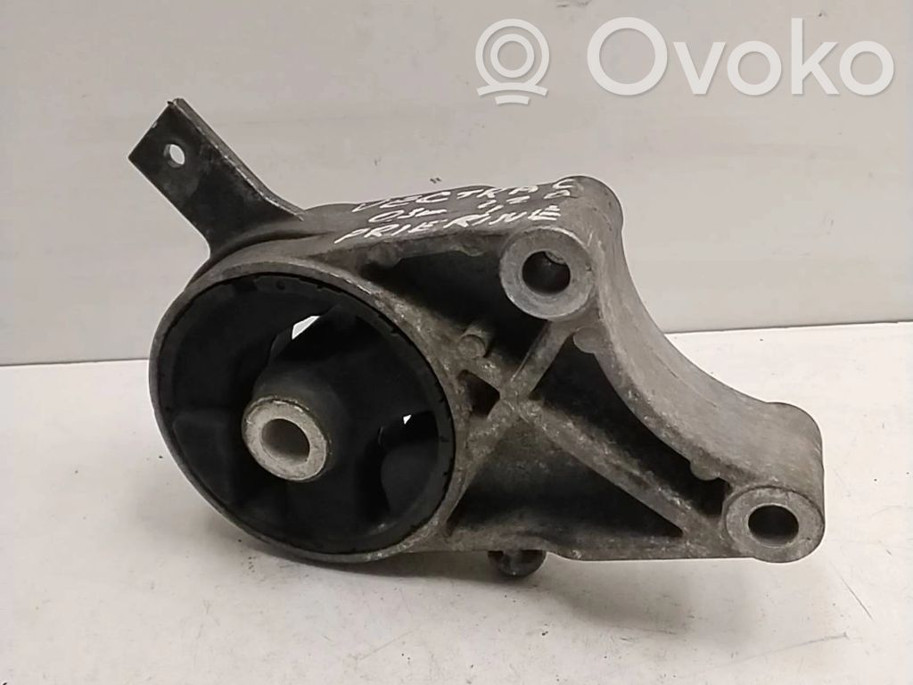 Engine mount bracket   21031120