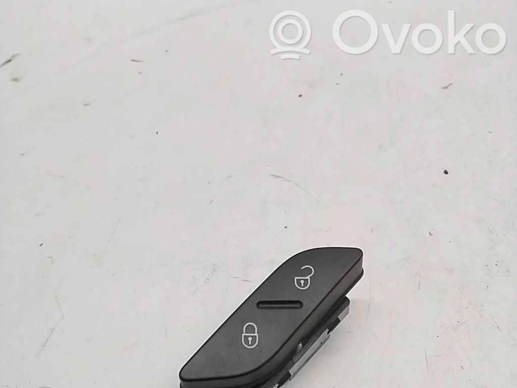 Volkswagen Golf V Central locking switch button 