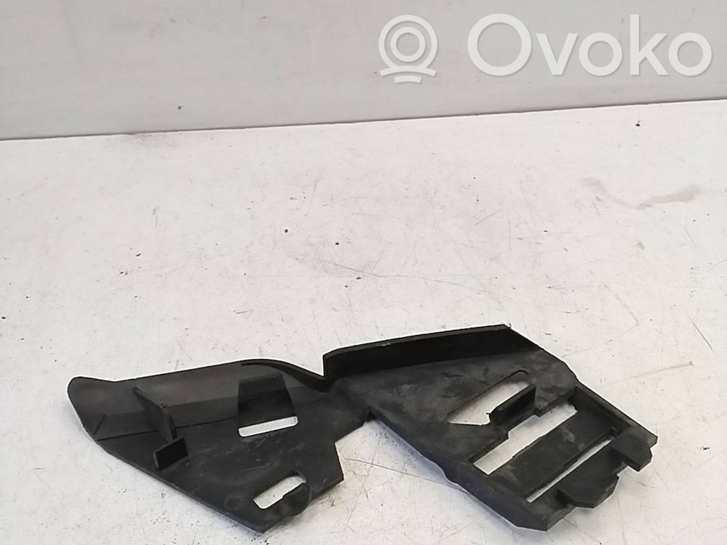 Volvo V50 Headlight/headlamp mounting bracket 