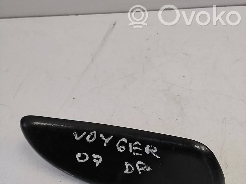 Chrysler Voyager Zaślepka spryskiwacza lampy przedniej 