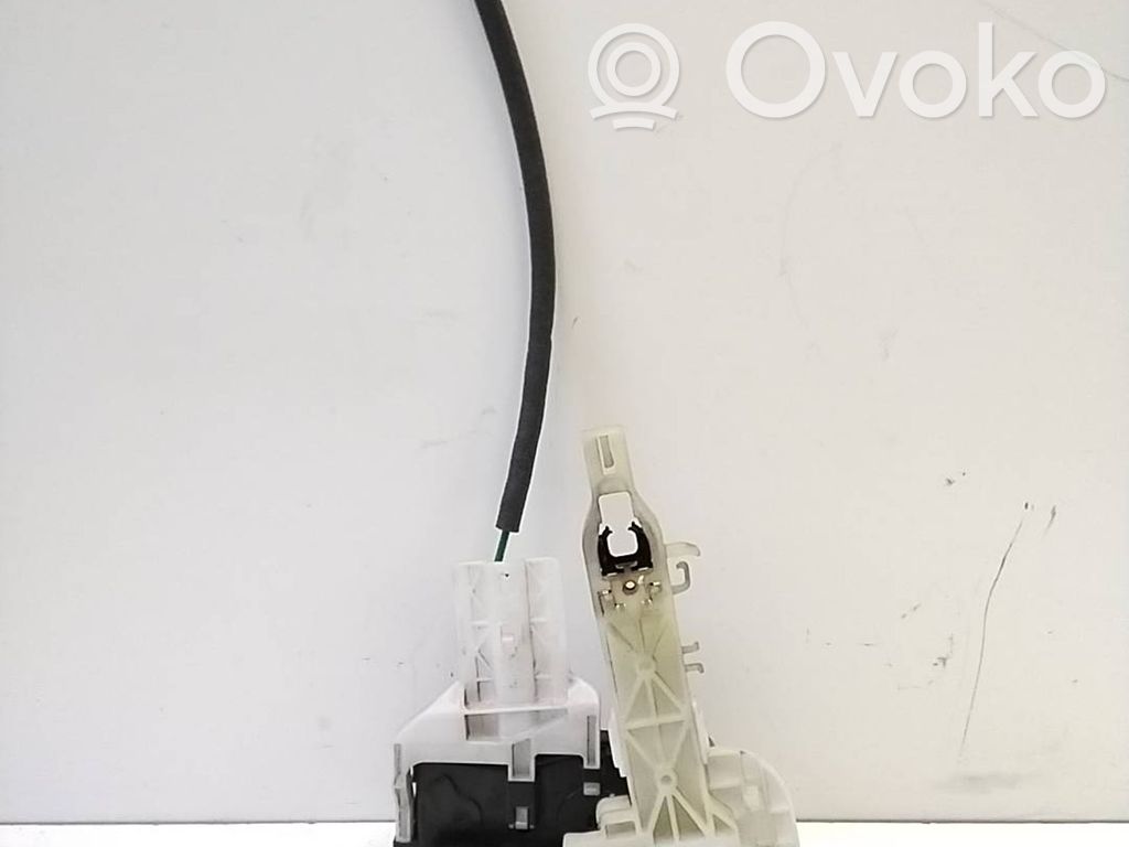 Hyundai i40 Front door lock 