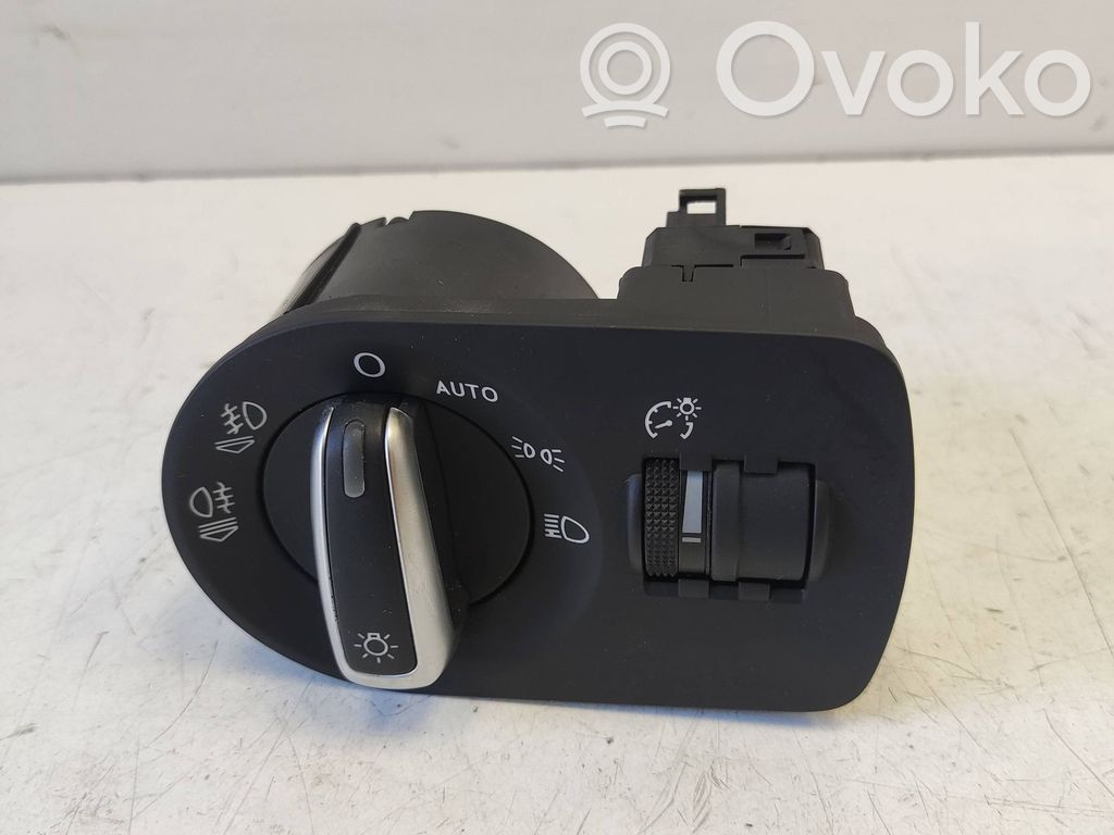Audi A1 Light switch 