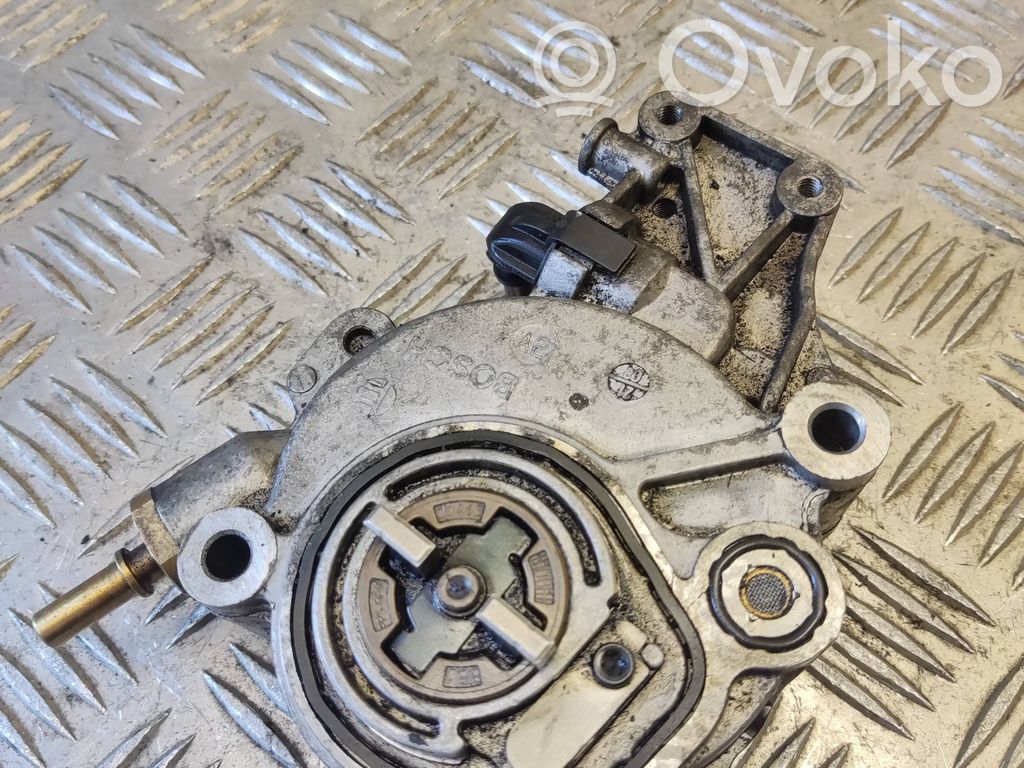 Peugeot 807 Vacuum pump 