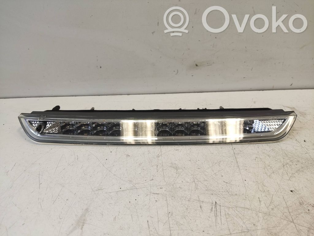 Citroen DS7 Crossback Trzecie światło stop 
