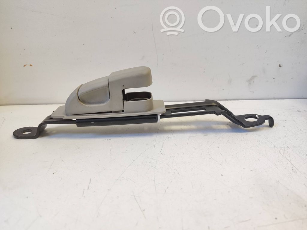 Nissan X-Trail T31 Seat belt height adjuster 