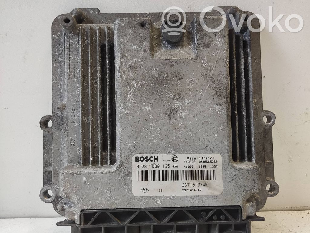 Renault Megane III Engine control unit/module 