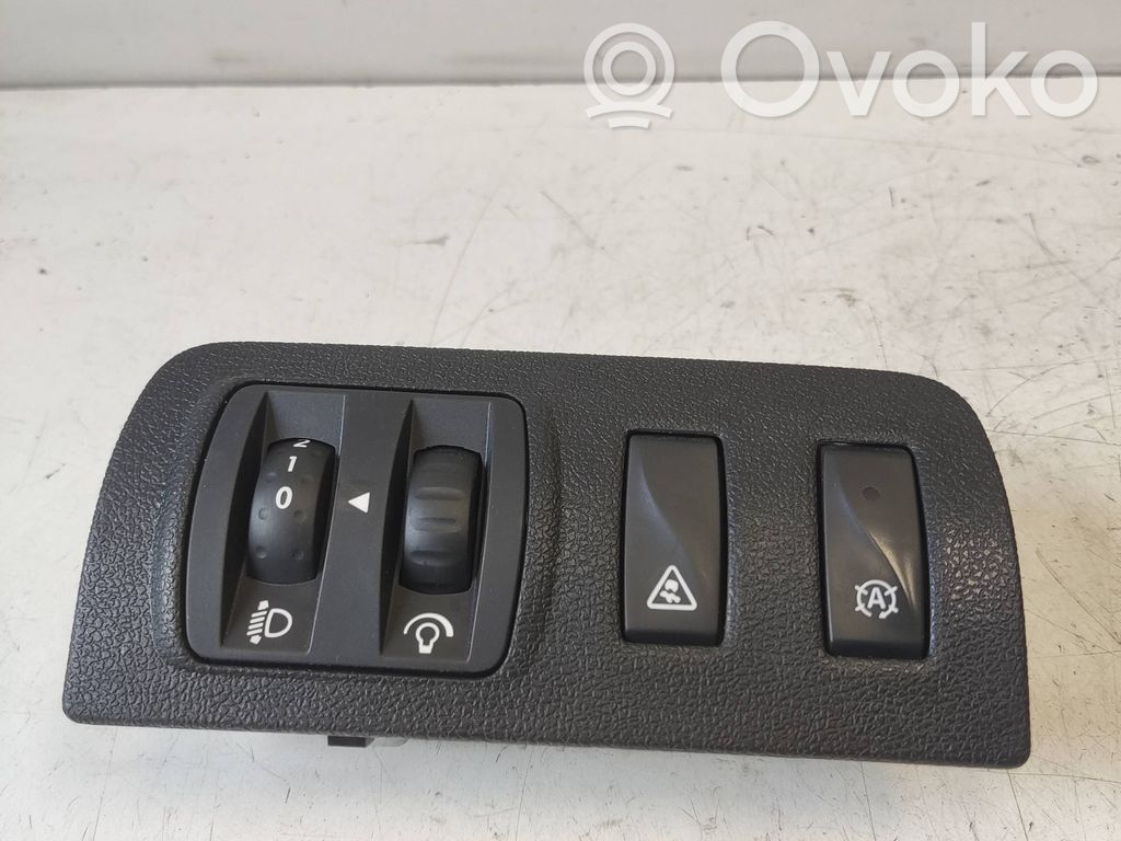 Renault Megane III Przycisk / Pokrętło regulacji świateł 