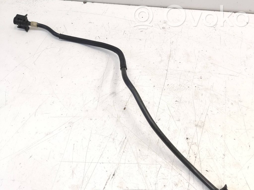 Volvo V60 Conductă/furtun lichid de răcire motor 