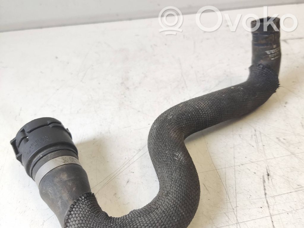 Volvo V60 Engine coolant pipe/hose 
