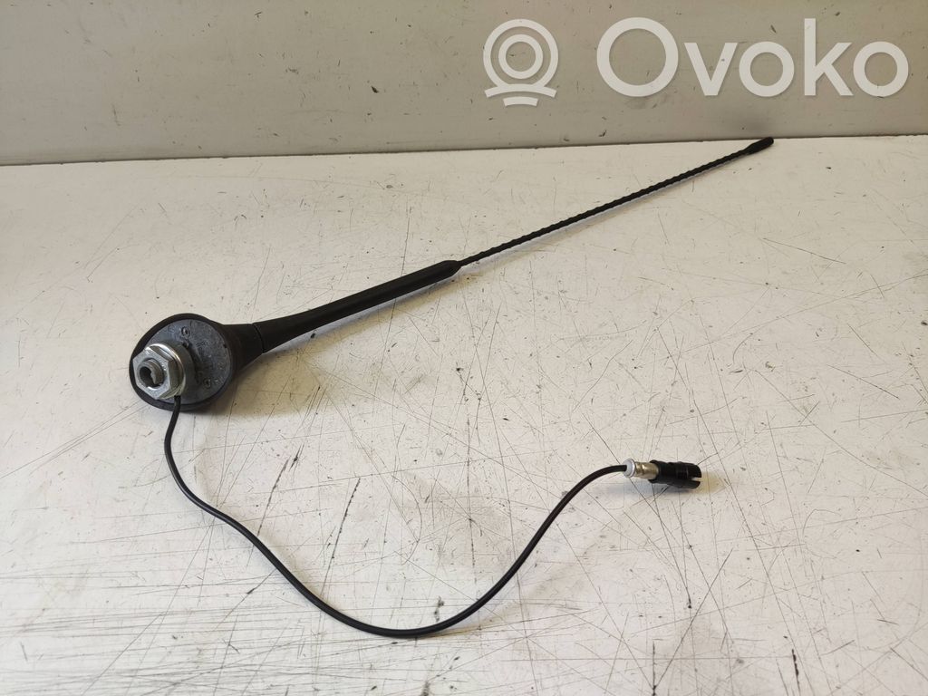 Peugeot 308 SW  Radion antenni 