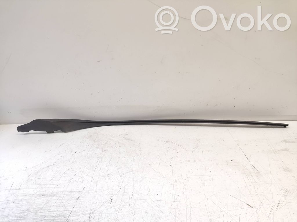 Volvo V60 Windshield trim 