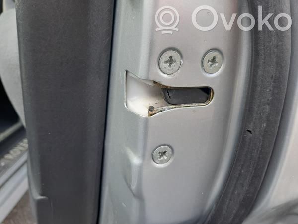 Rover 200 XV Priekinė durų spyna 