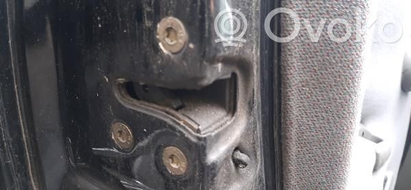 Opel Corsa B Aizmugurē slēdzene 