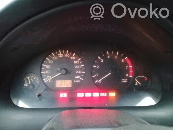 Mitsubishi Carisma Tachimetro (quadro strumenti) 