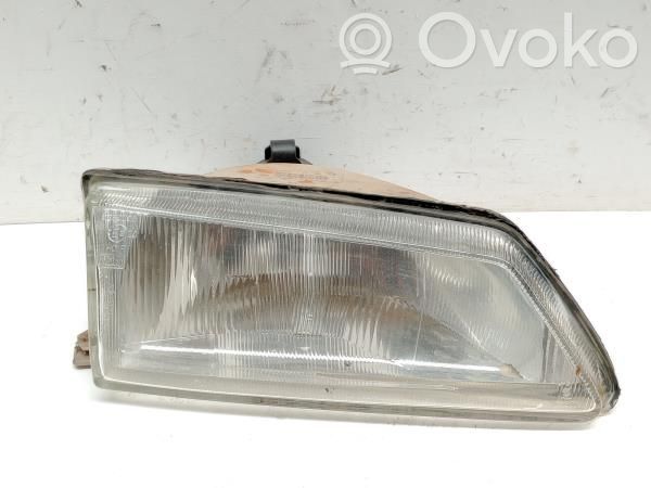 Peugeot 106 Передняя фара 