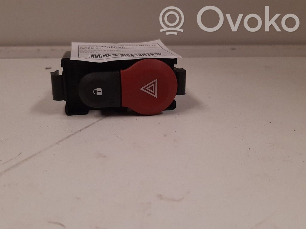 Smart ForTwo III C453 Hazard light switch 