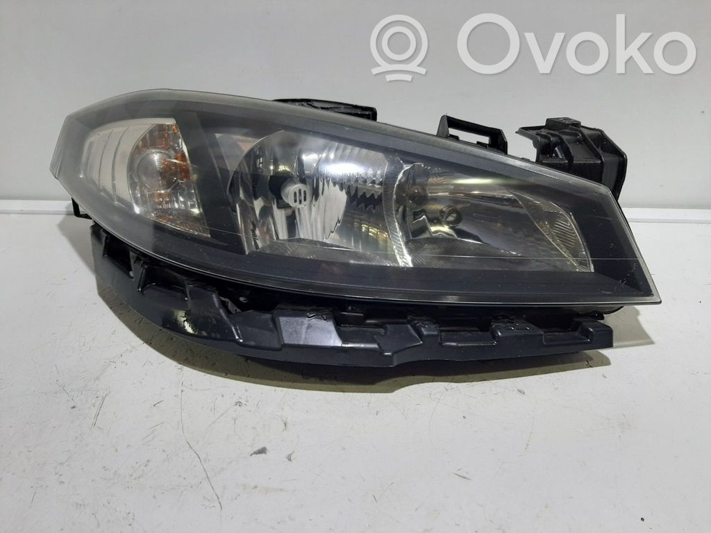 Renault Laguna I Headlight/headlamp 