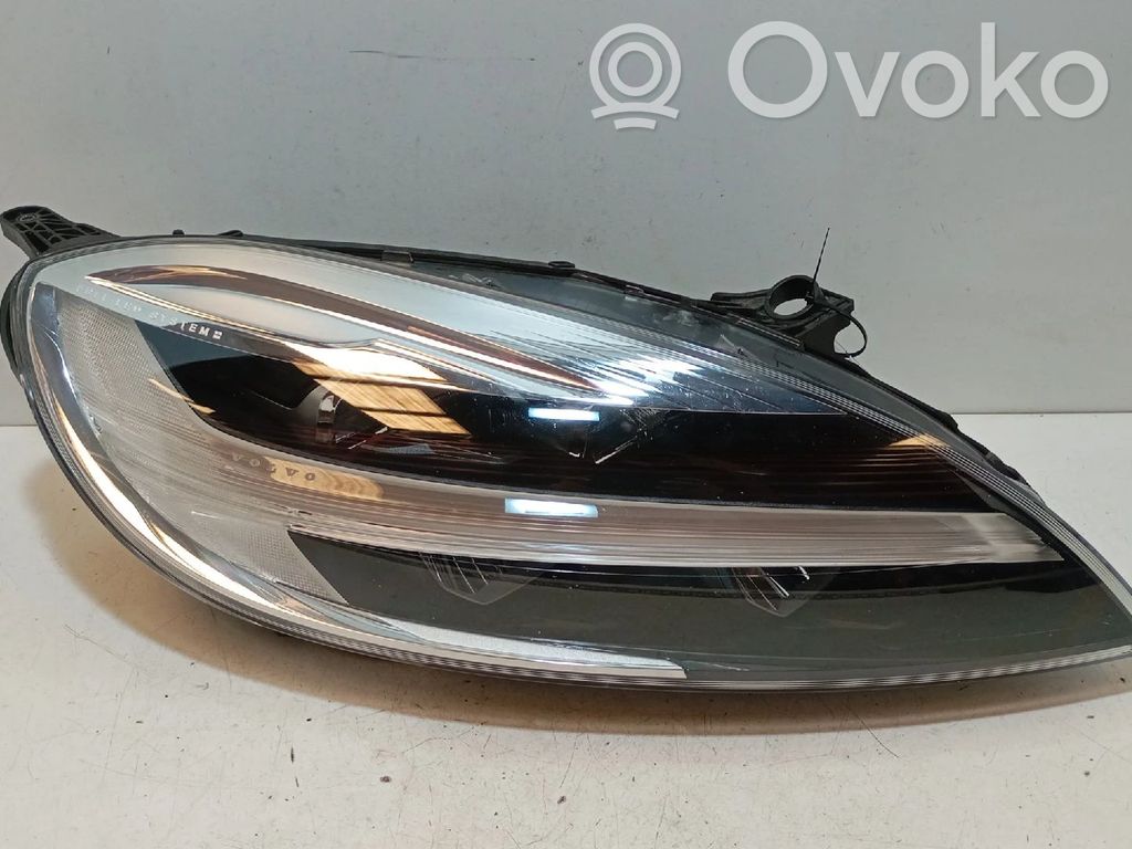 Headlight/headlamp   32228484,31467077