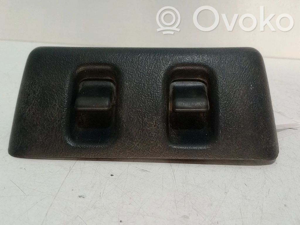 Interruptor del elevalunas eléctrico   100210XXX