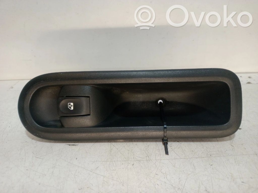 Electric window control switch   E29474