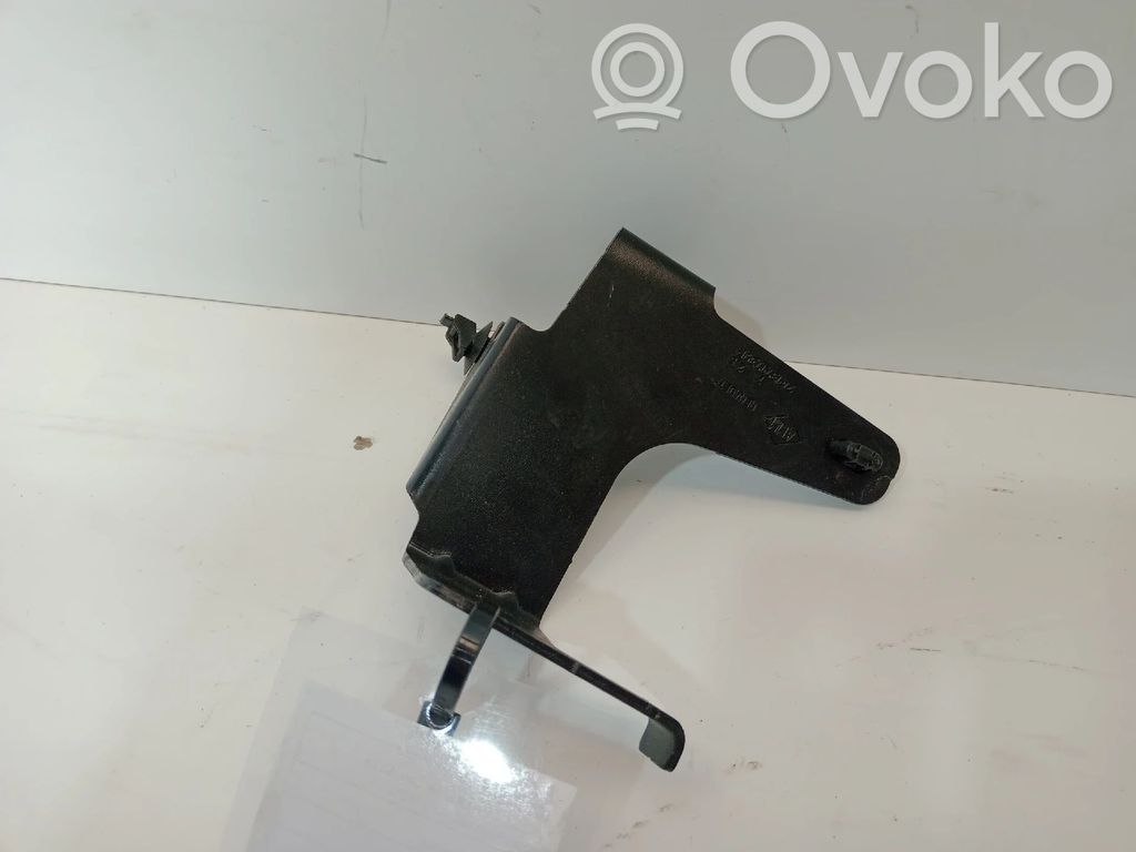 Nissan Interstar Base (soporte) 