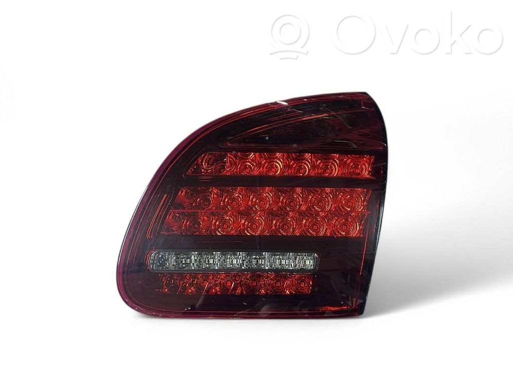 Porsche Cayenne (92A) Takaluukun takavalot 