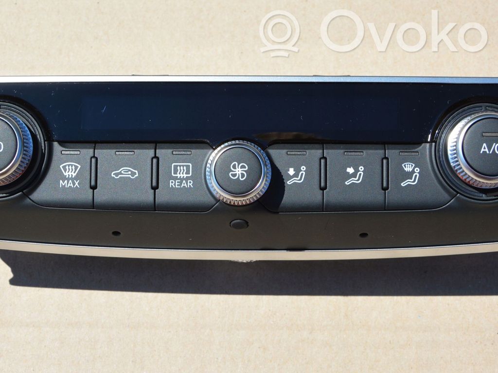 Audi Q2 - Climate control unit 