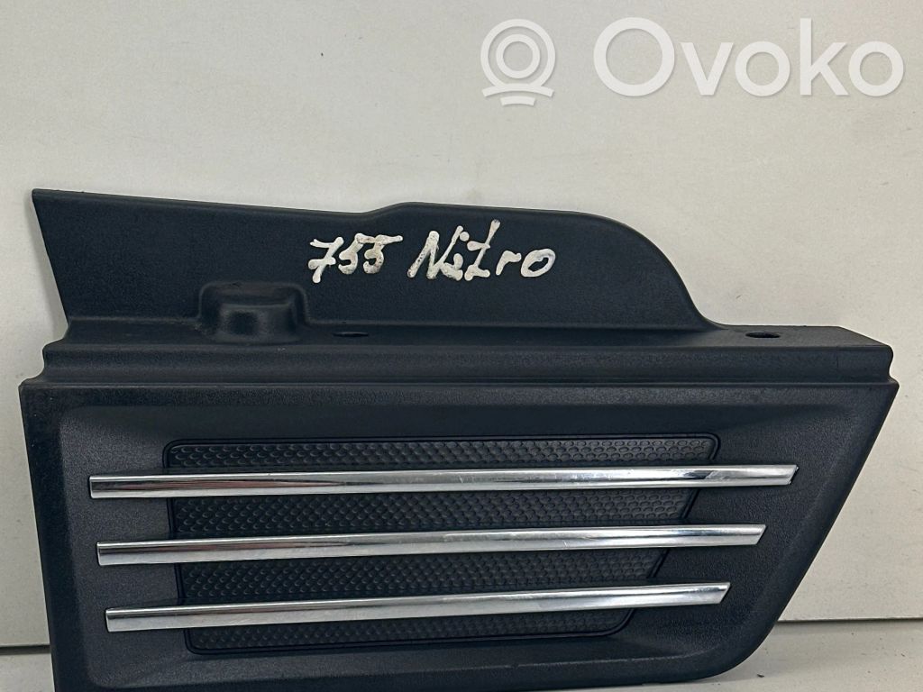 Dodge Nitro Lokasuojan lista (muoto) 