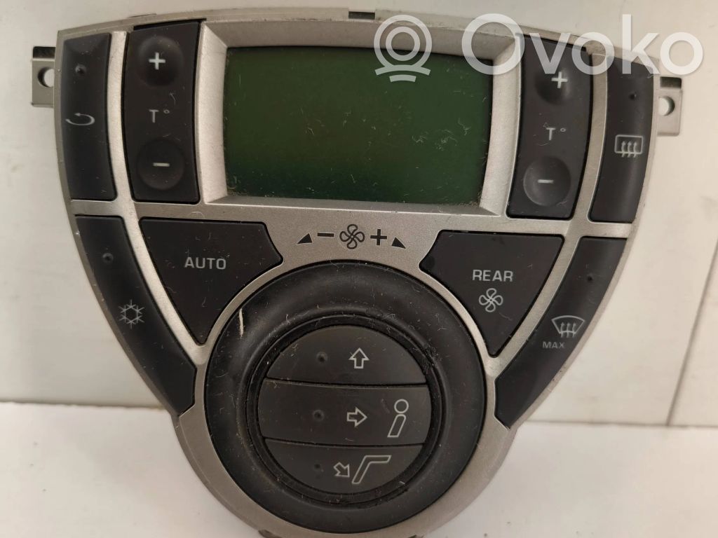 Peugeot 807 Climate control unit 