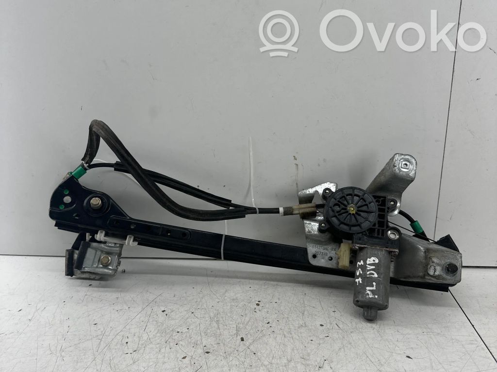 Chrysler Pacifica Front door window regulator with motor 