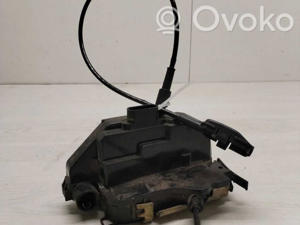 Renault Megane II Front door lock 