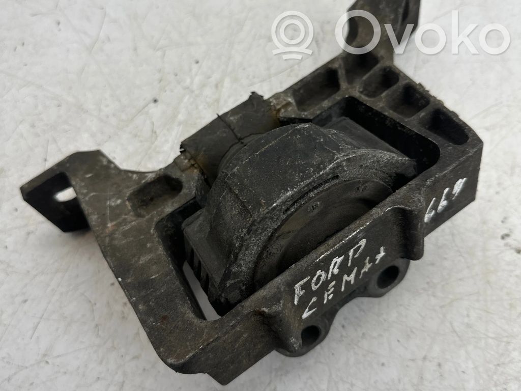 Soporte de montaje del motor