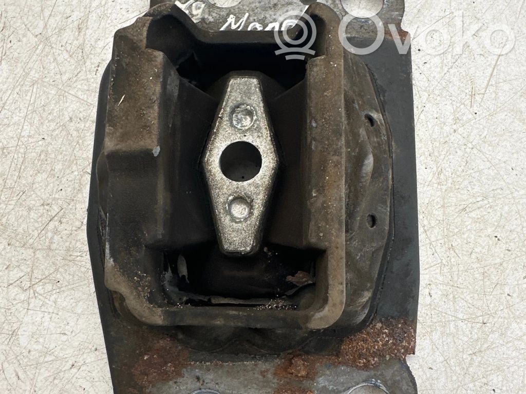Ford Mondeo MK IV Engine mount bracket 