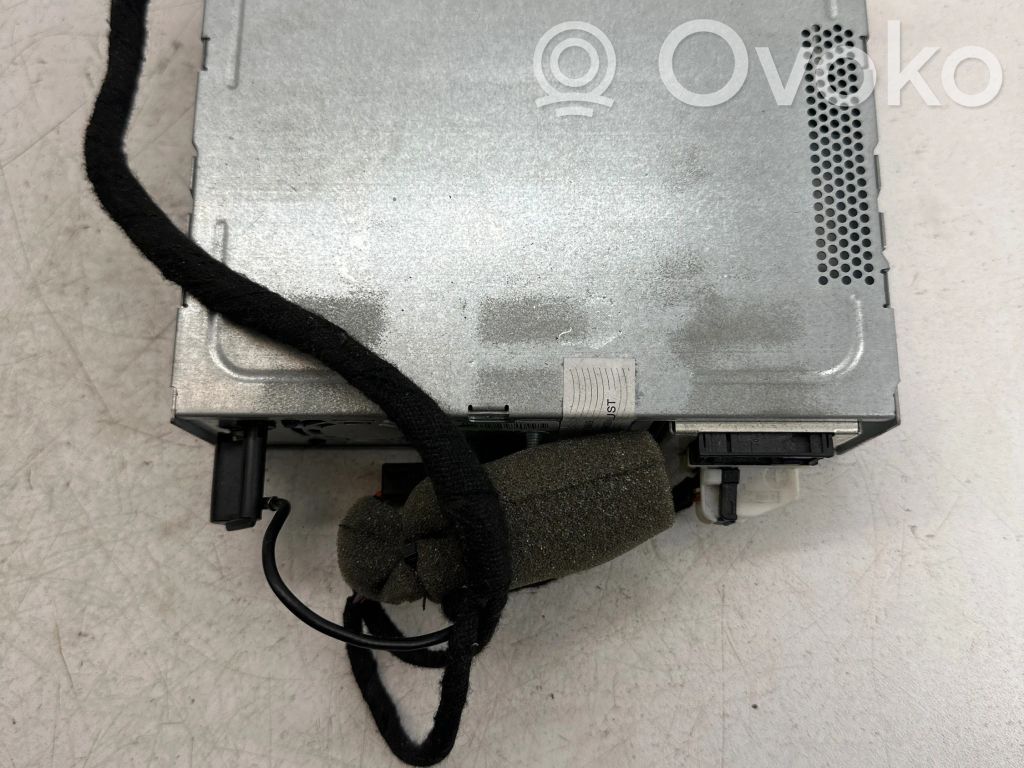 Volkswagen Phaeton Navigation unit CD/DVD player 