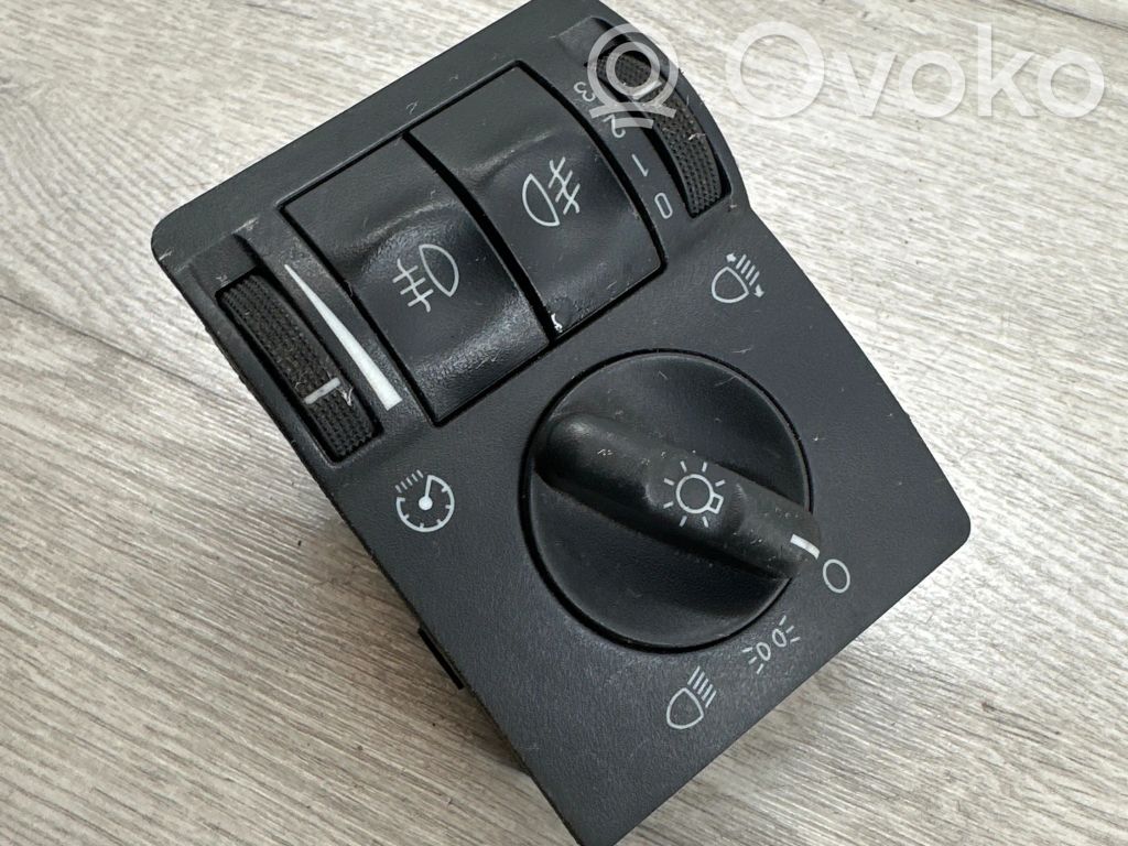 Opel Corsa C Light switch 