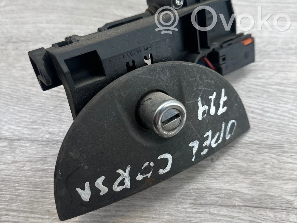 Opel Corsa C Zamek tylnej klapy bagażnika 