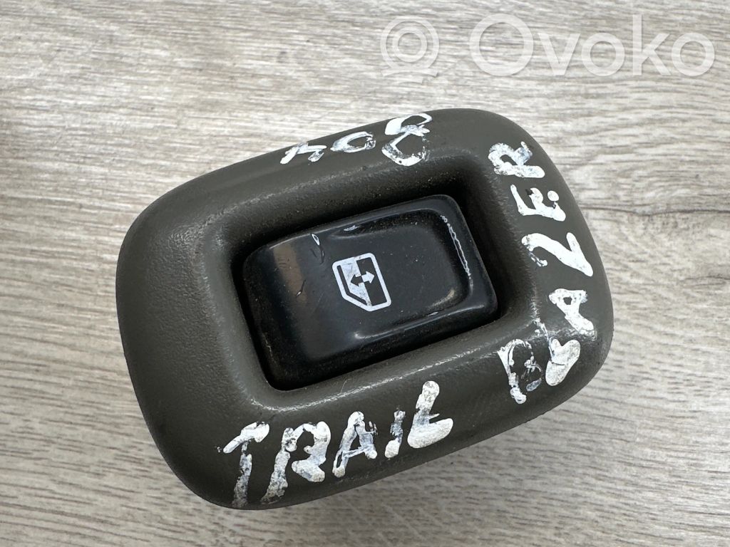 Chevrolet TrailBlazer Electric window control switch 