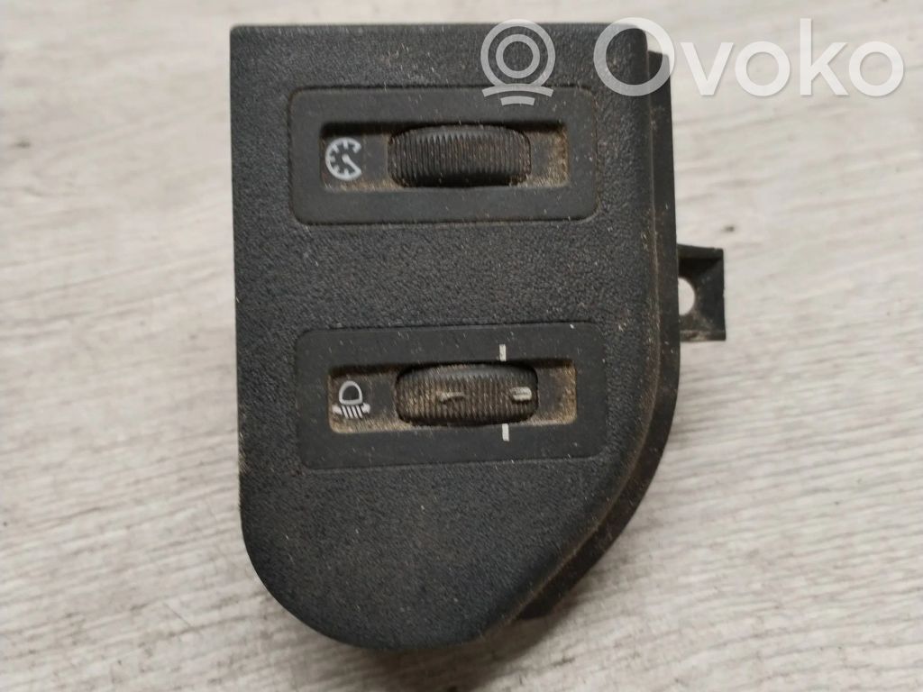 Headlight level height control switch   13934209