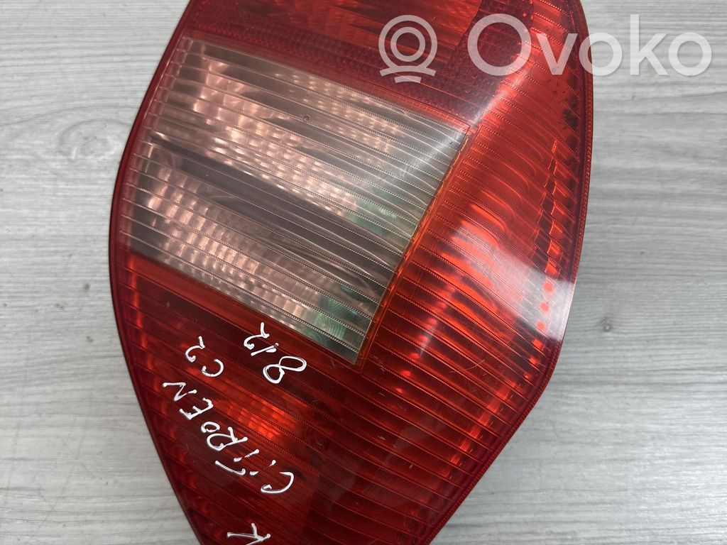 Citroen C2 Aizmugurējais lukturis virsbūvē 