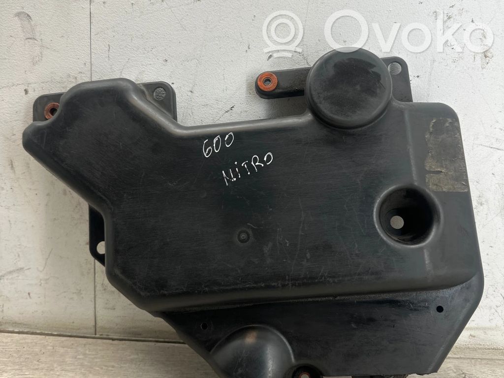 Dodge Nitro Engine cover (trim) 