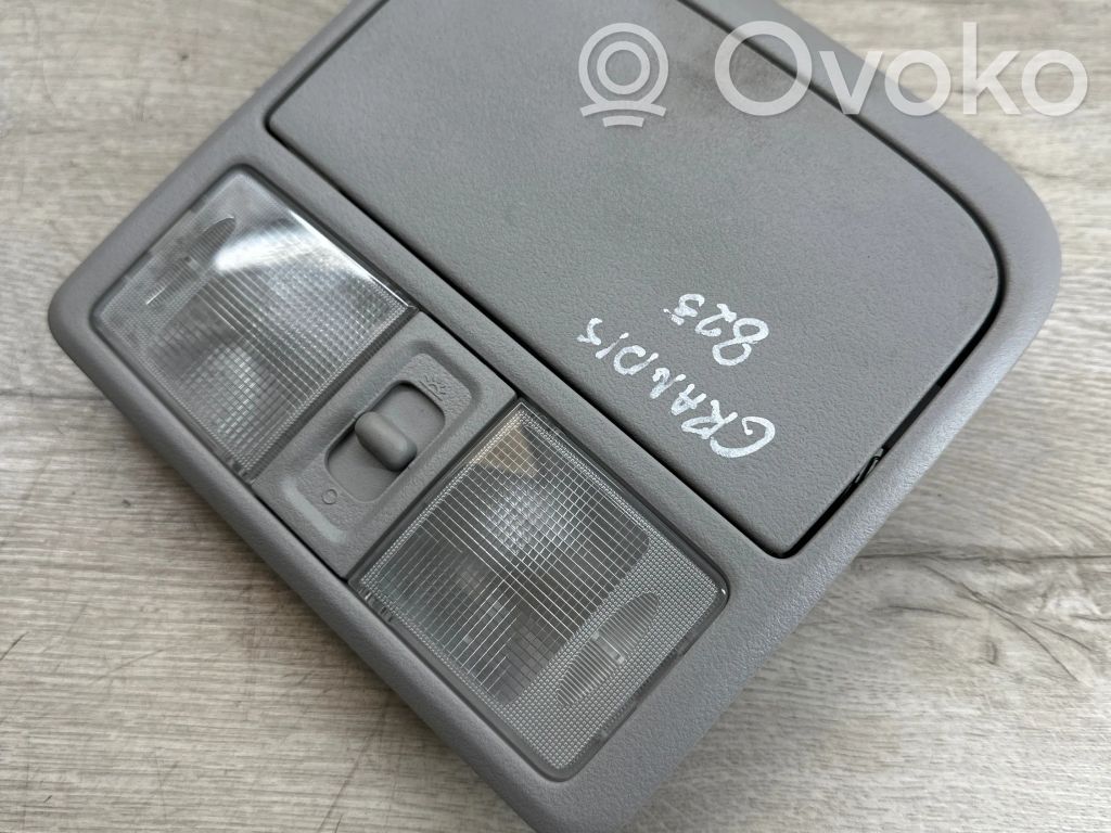 Mitsubishi Grandis Światło fotela przedniego 