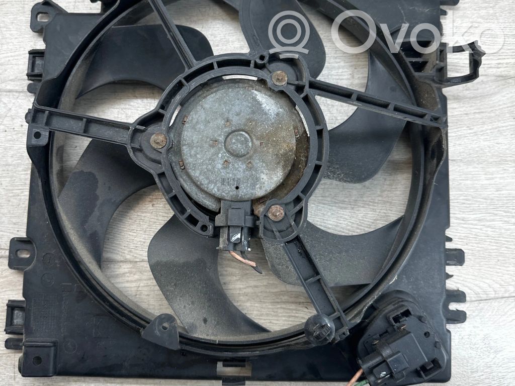 Renault Clio III Elektrinis radiatorių ventiliatorius 
