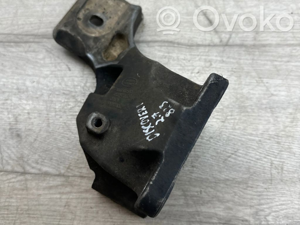 Land Rover Discovery 3 - LR3 Łapa / Mocowanie silnika 