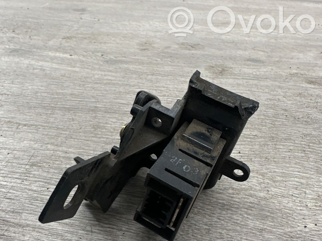 Other switches/knobs/shifts