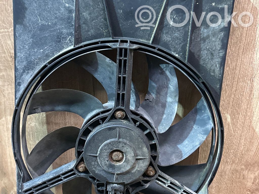 Mazda 2 Elektrisks radiatoru ventilators 