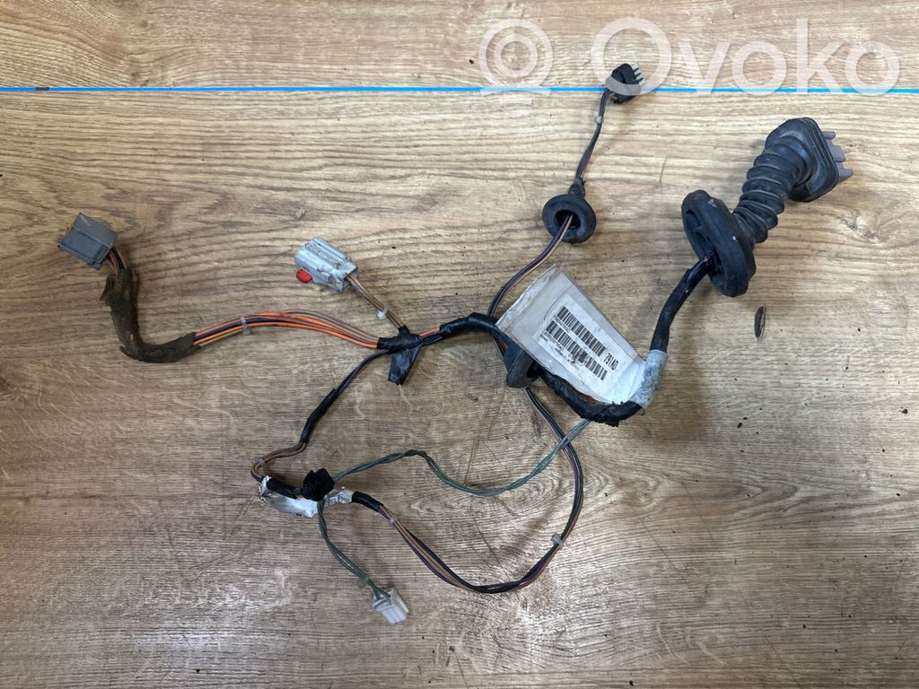 Dodge Nitro Cableado de puerta trasera 