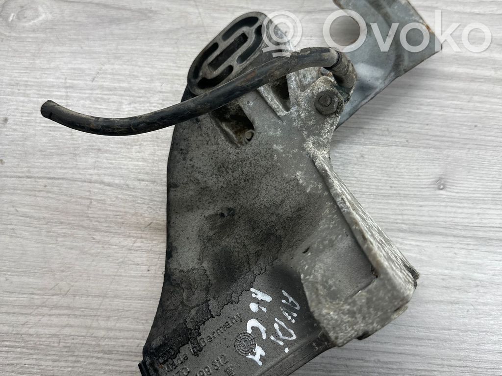 Audi A6 S6 C4 4A Suport motor 