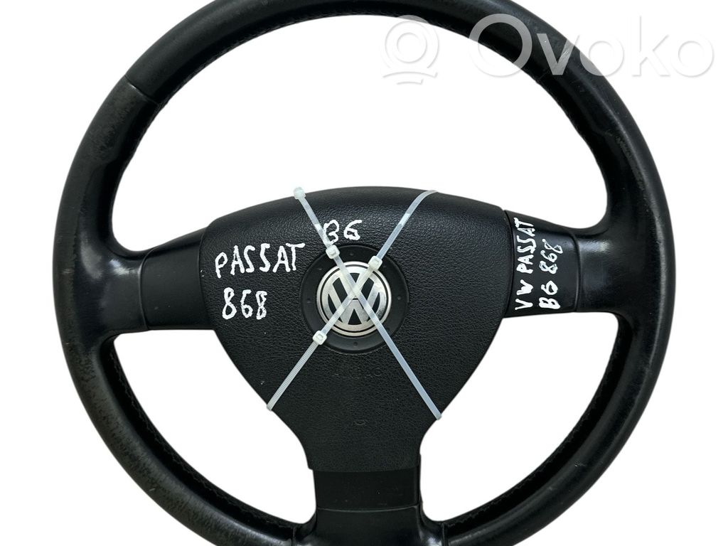 Volkswagen PASSAT B6 Kierownica 